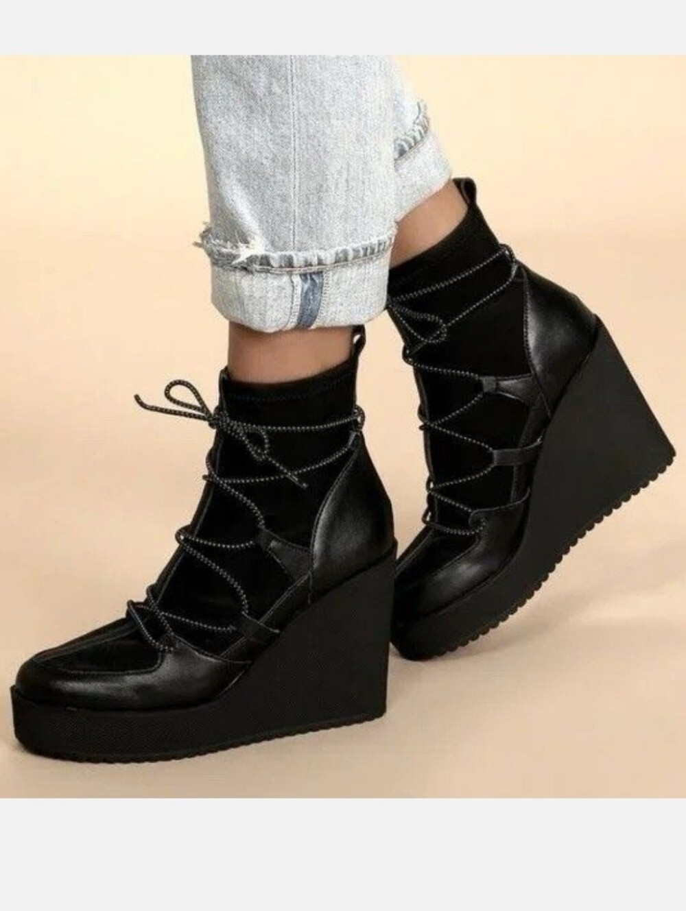Steve Madden Atomic Wedge Booties Size 7.5 Black